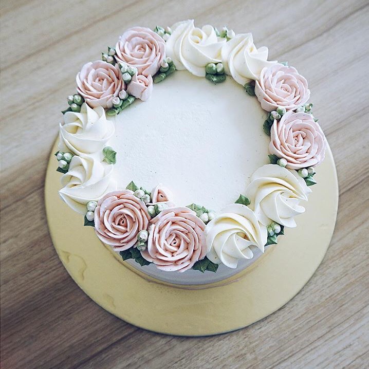 The Prettiest And Most Elaborate Customised Cakes We Have Ever Seen In ...